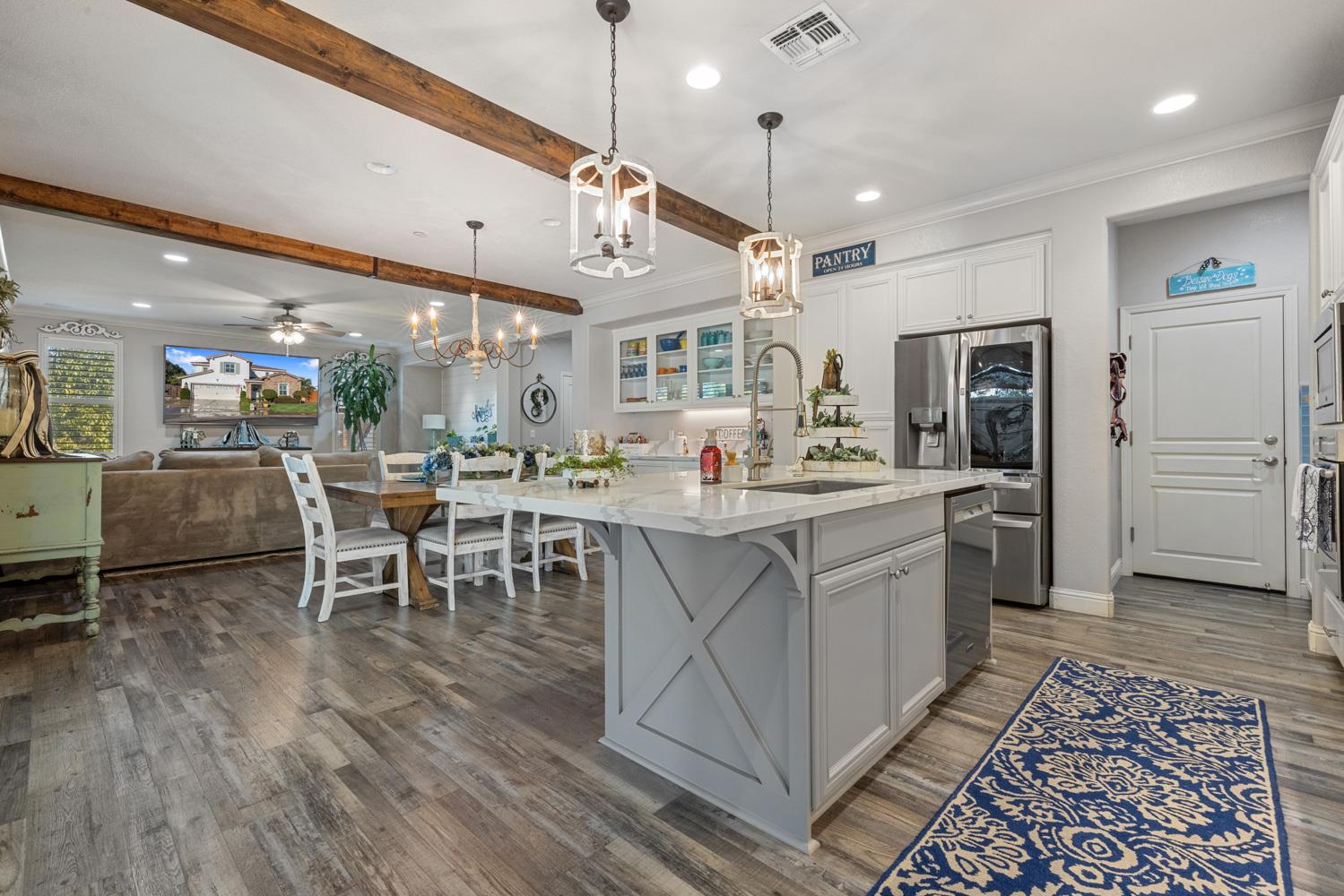 2908 Westport Cir, Oakdale, CA 95361