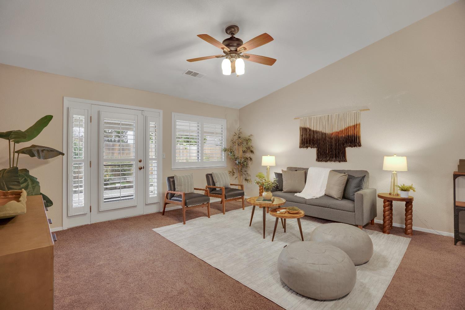 580 Shawn Vines Ave, Oakdale, CA 95361