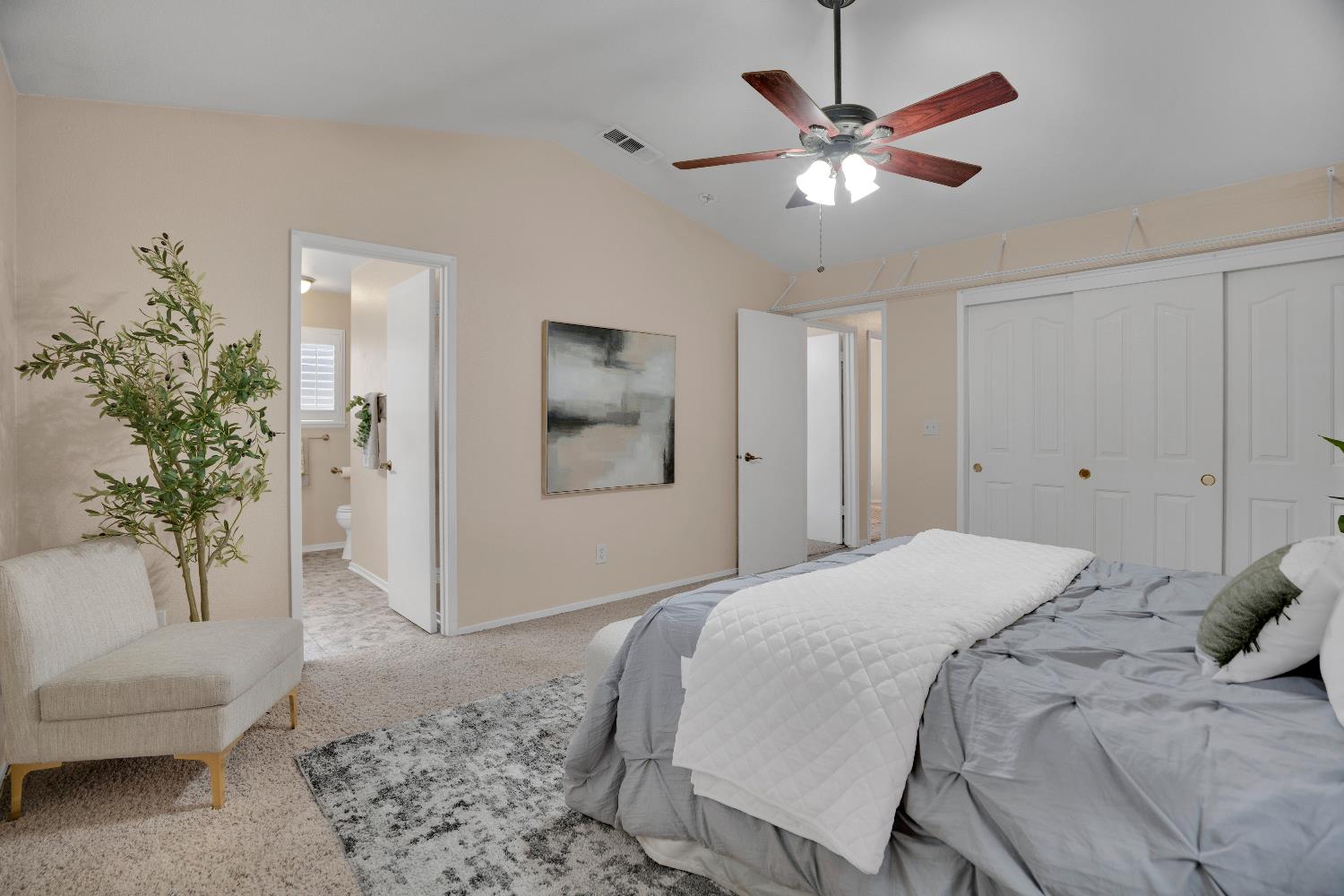 580 Shawn Vines Ave, Oakdale, CA 95361