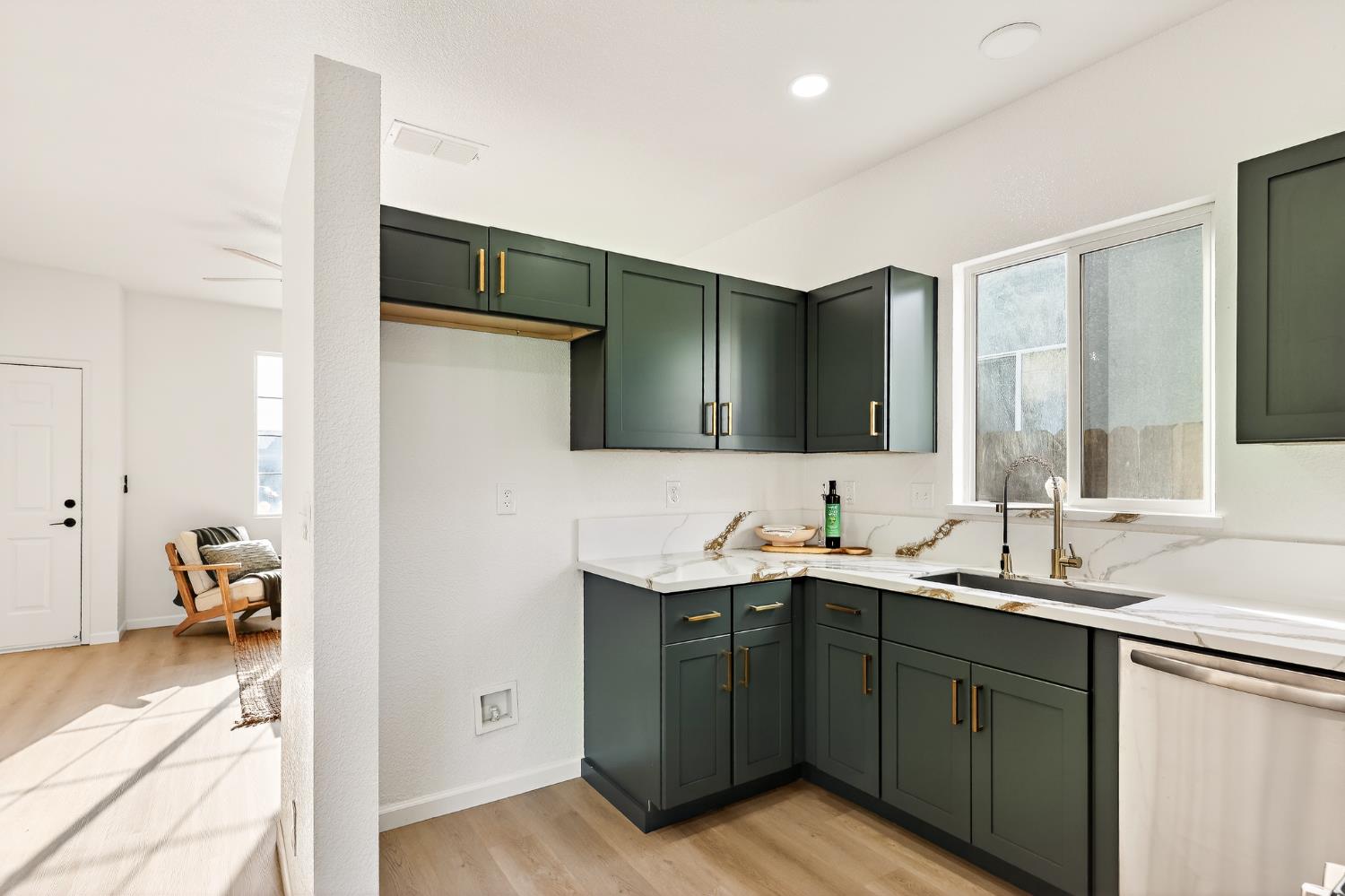 725 Snead Ct, Atwater, CA 95301