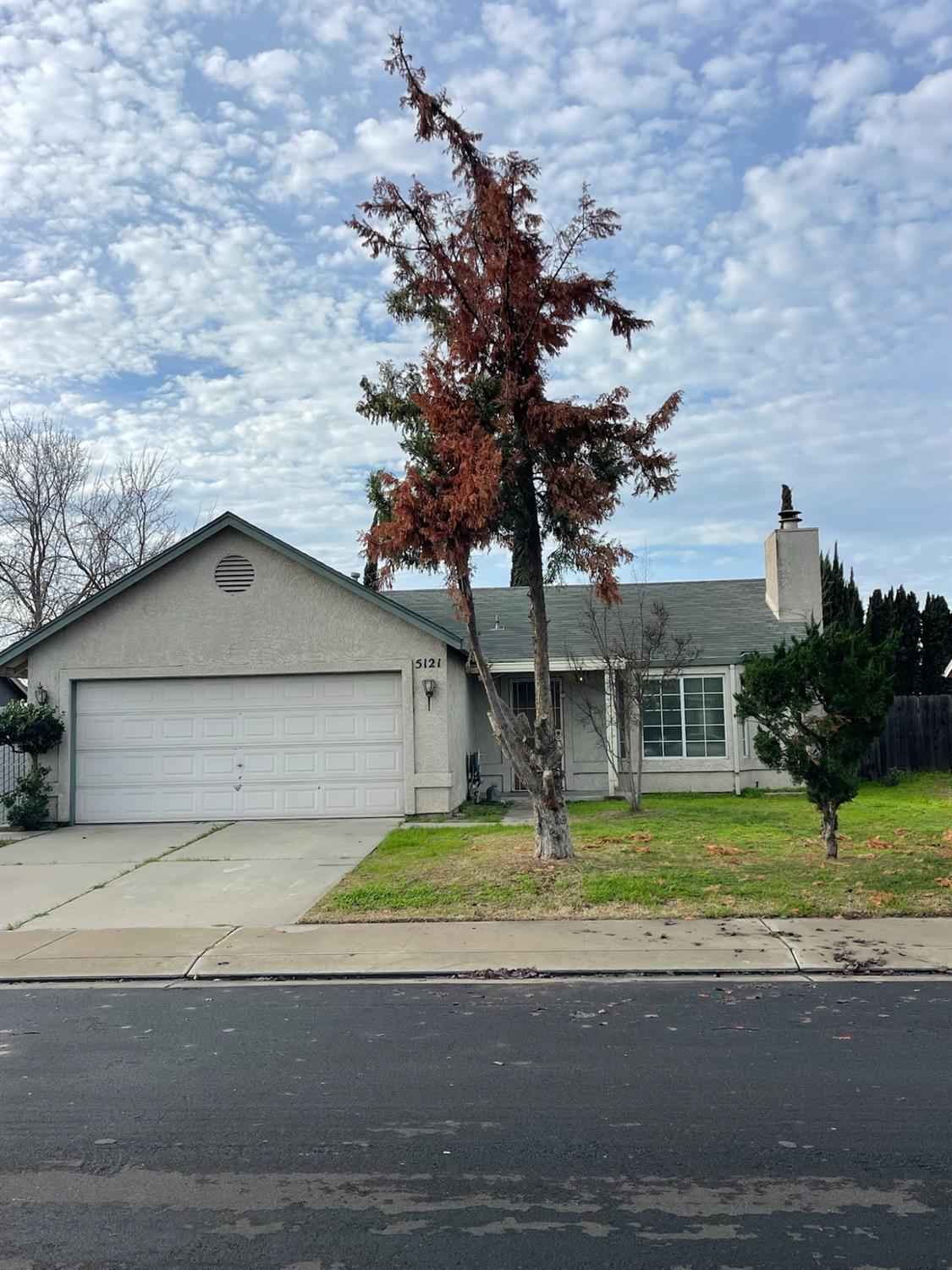 5121 Bogart Dr, Ceres, CA 95307