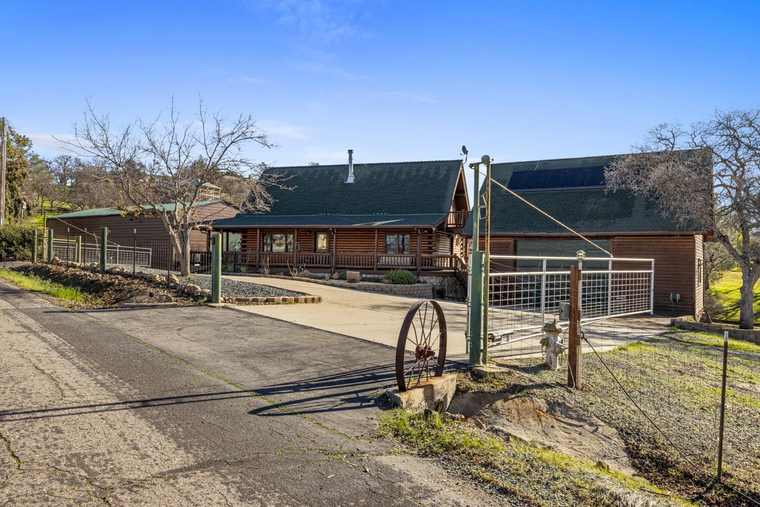 13695 Barro Ct, La Grange, CA 95329