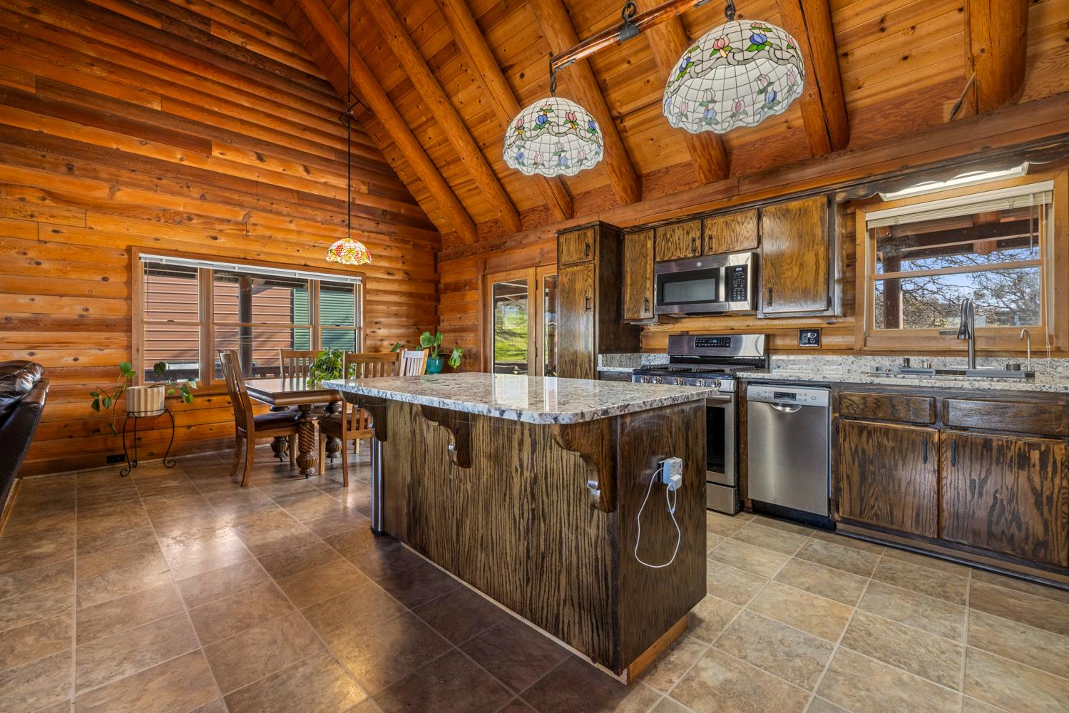 13695 Barro Ct, La Grange, CA 95329