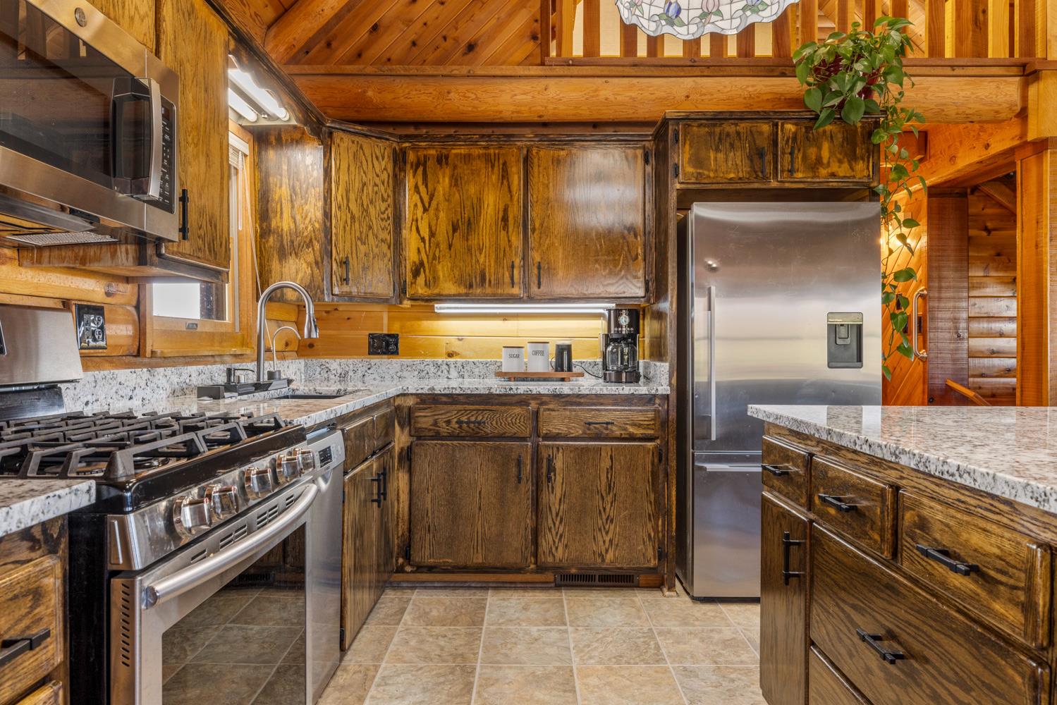 13695 Barro Ct, La Grange, CA 95329