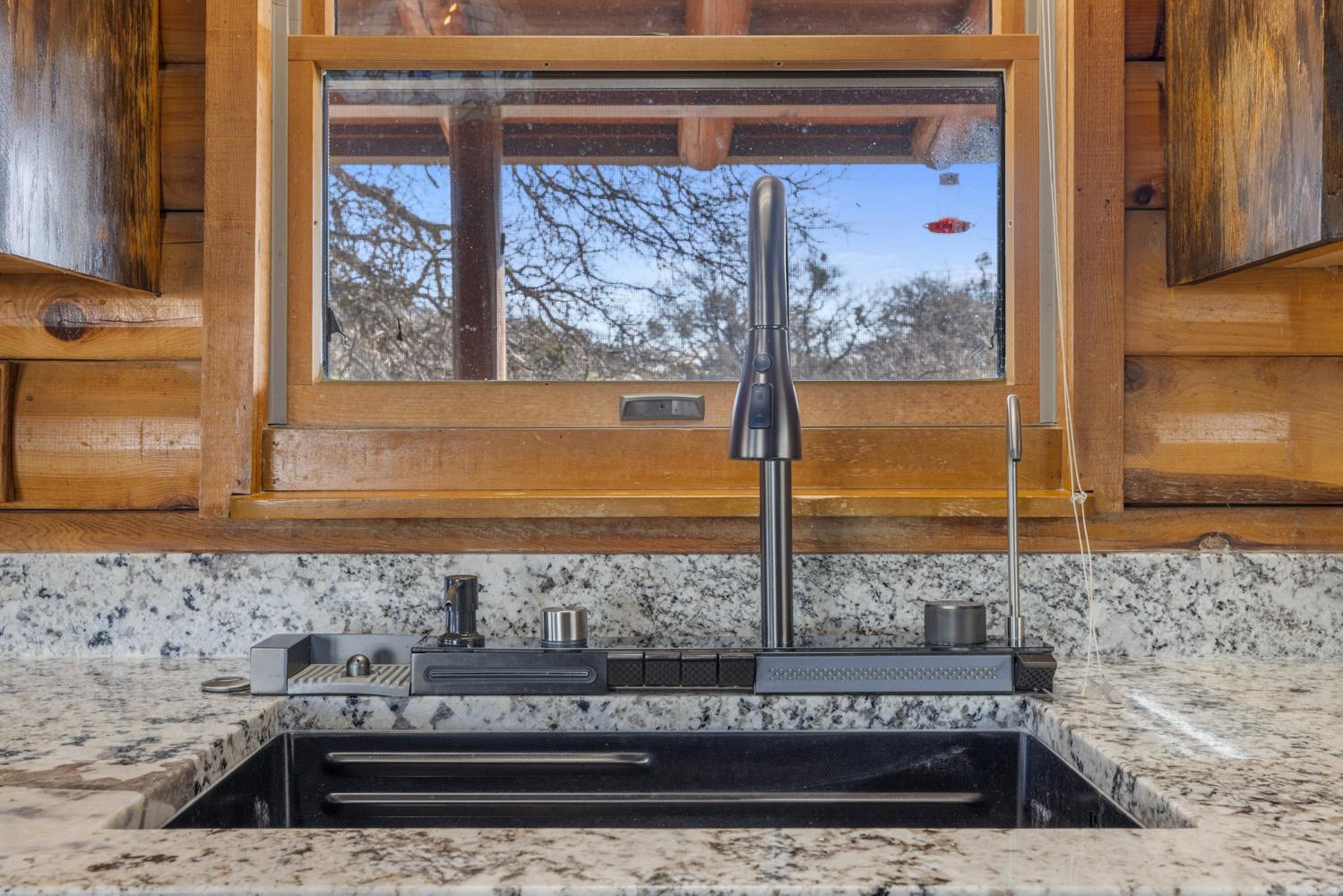 13695 Barro Ct, La Grange, CA 95329