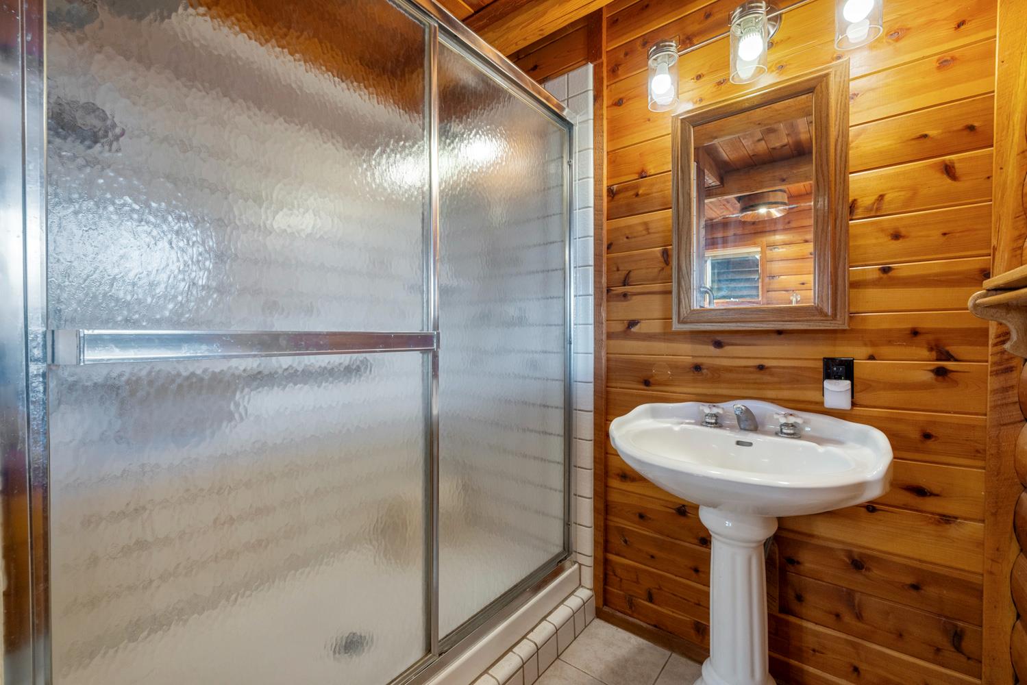 13695 Barro Ct, La Grange, CA 95329