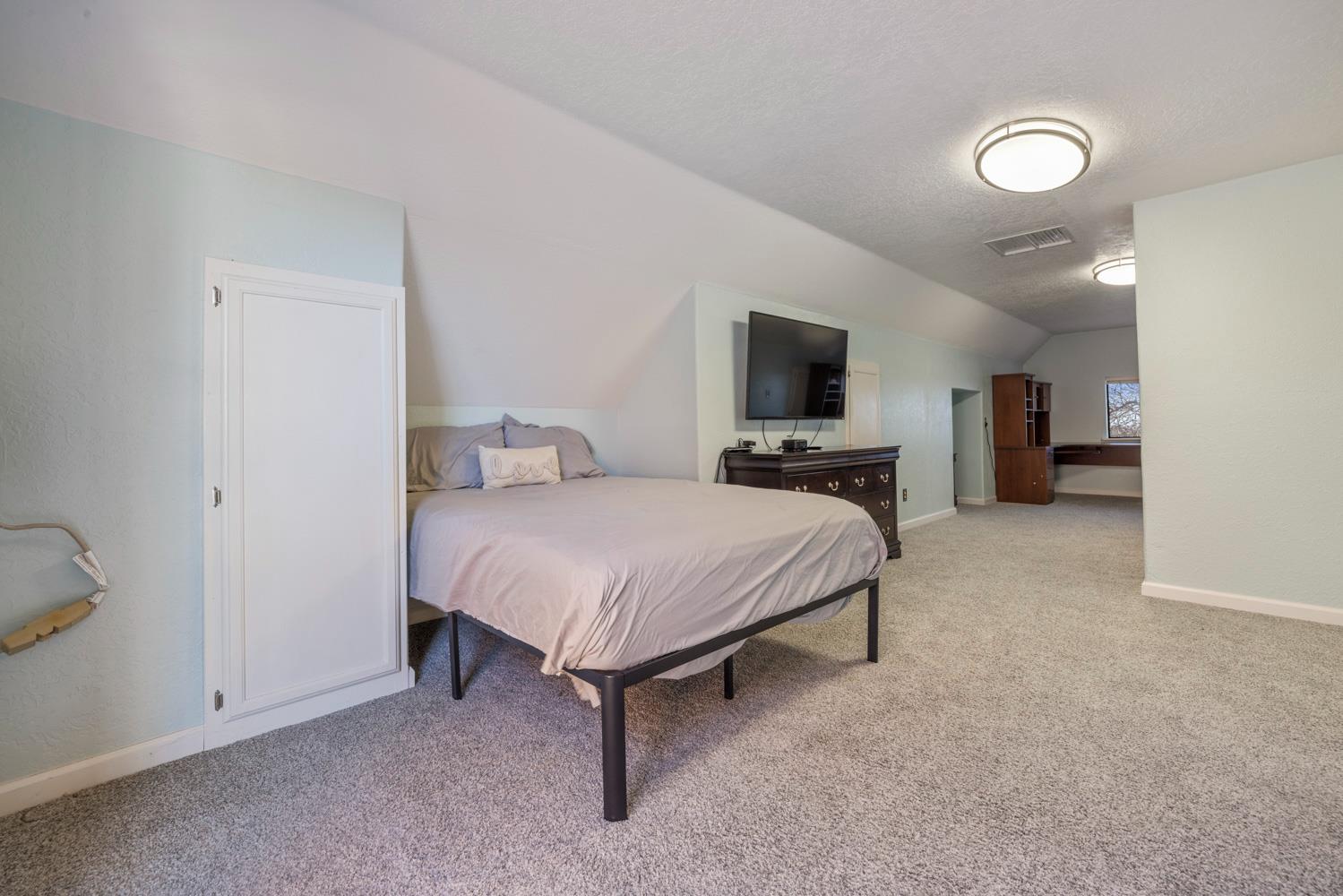 13695 Barro Ct, La Grange, CA 95329