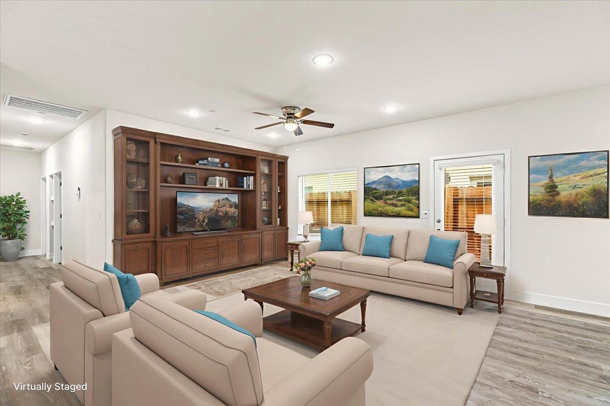 1415 Villa Way, Modesto, CA 95351