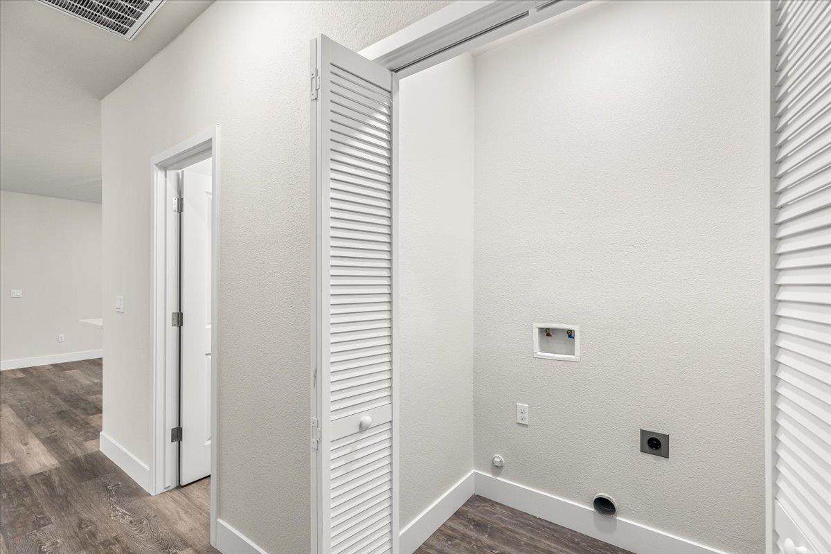 1415 Villa Way, Modesto, CA 95351