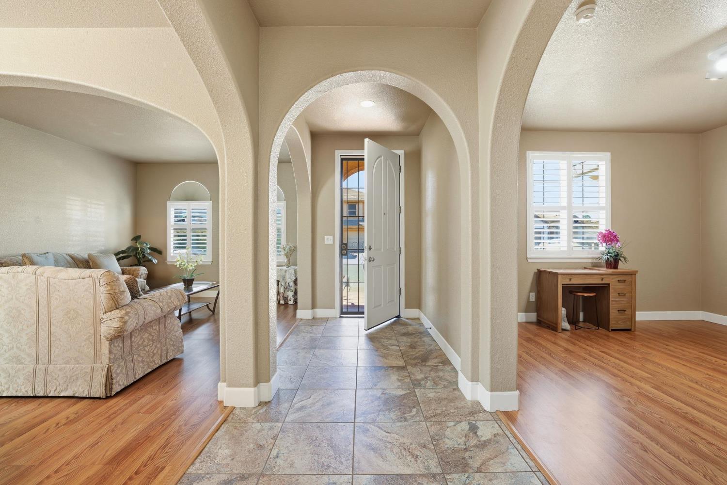 1730 Tasca Ln, Manteca, CA 95337