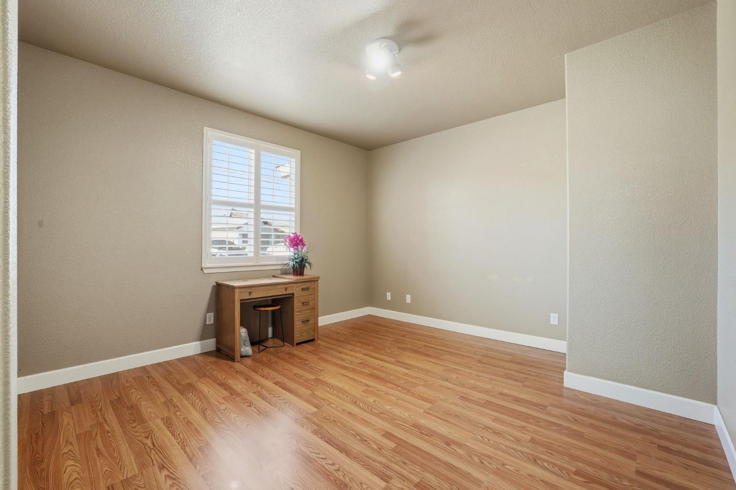 1730 Tasca Ln, Manteca, CA 95337