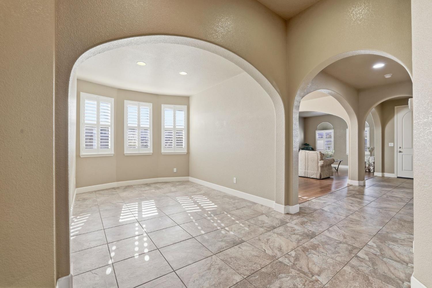 1730 Tasca Ln, Manteca, CA 95337