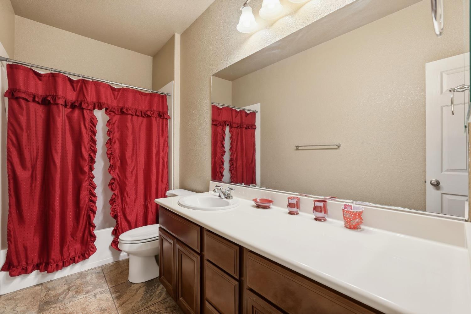 1730 Tasca Ln, Manteca, CA 95337