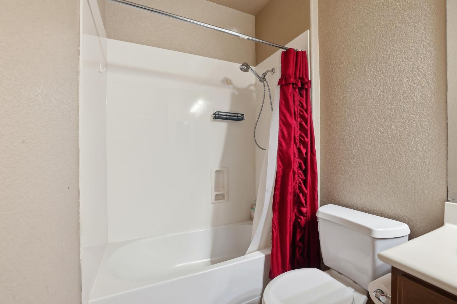 1730 Tasca Ln, Manteca, CA 95337