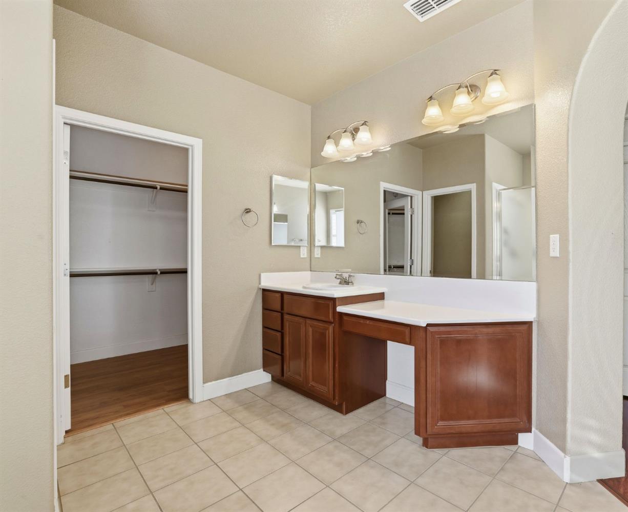 1730 Tasca Ln, Manteca, CA 95337