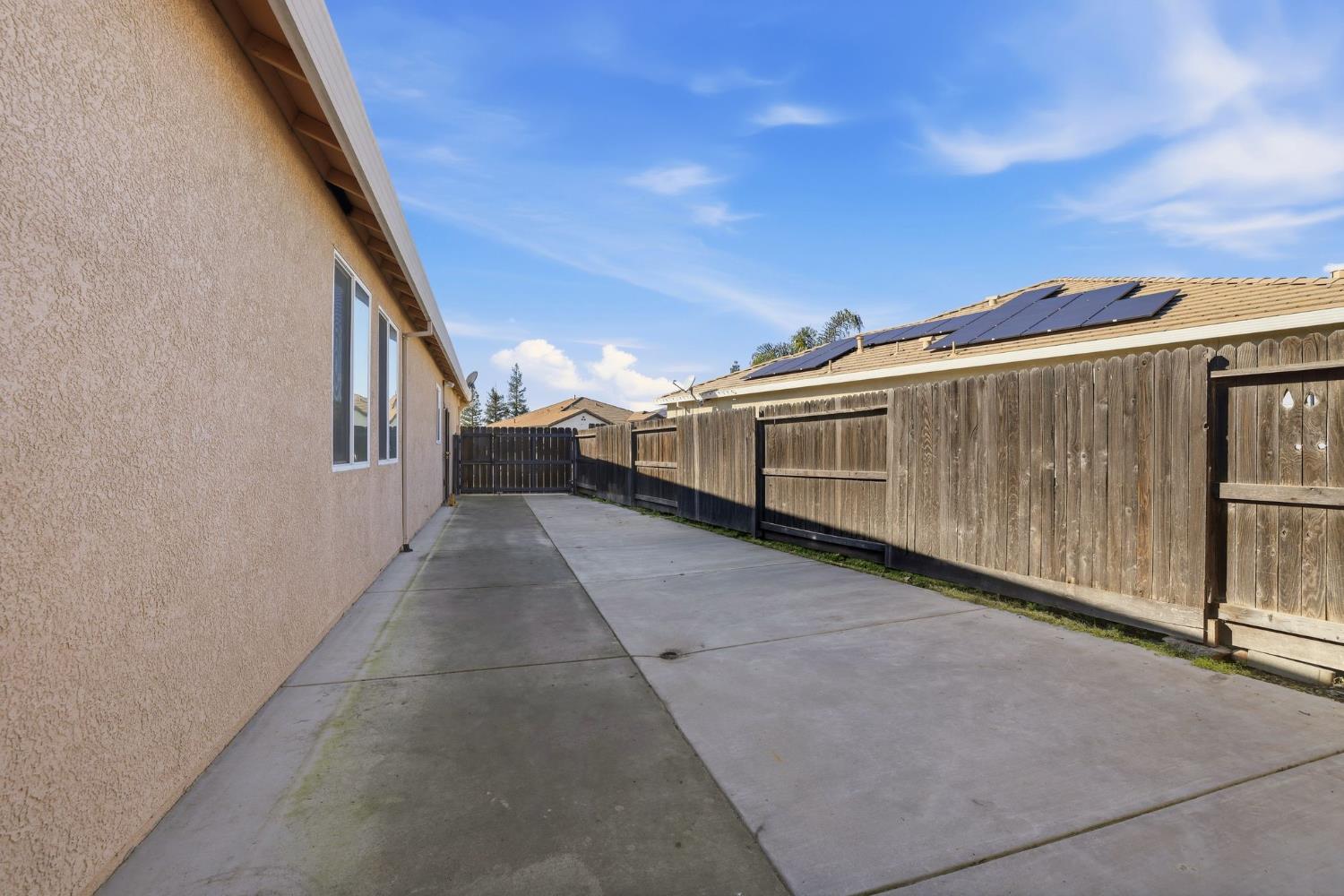 1730 Tasca Ln, Manteca, CA 95337