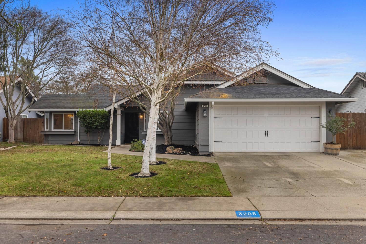 3205 Harbor Dr, Modesto, CA 95355