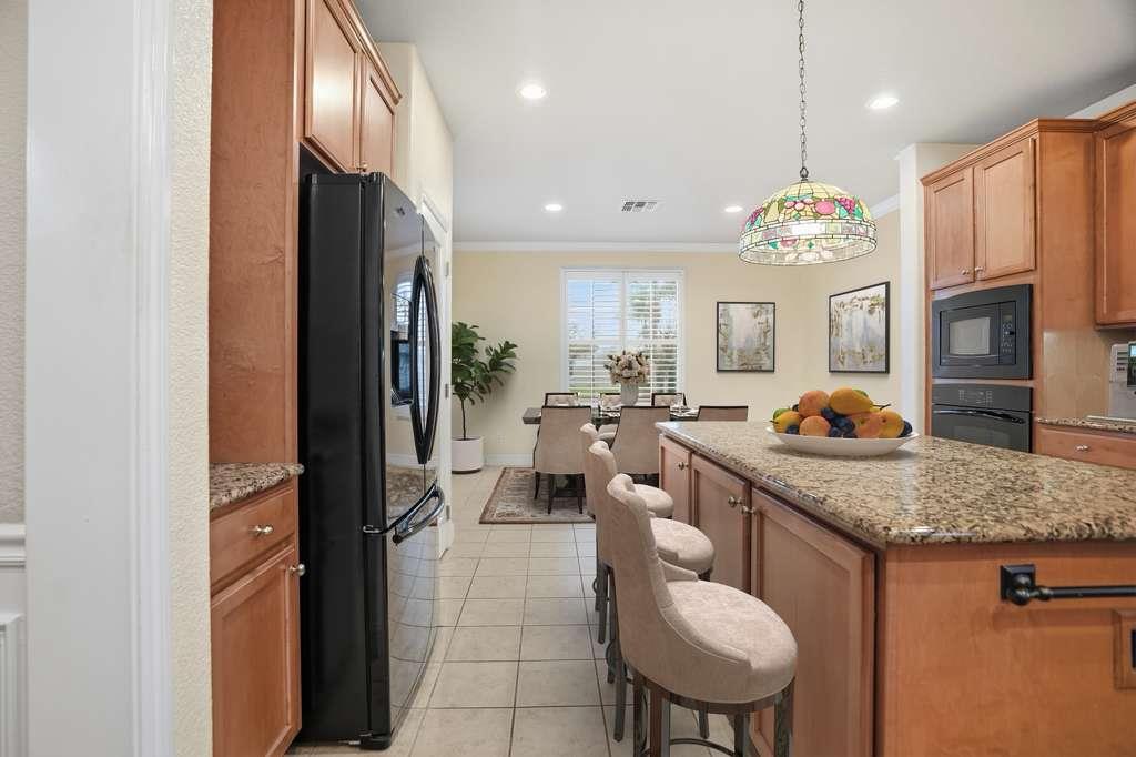 2381 Nutwood Pl, Manteca, CA 95336