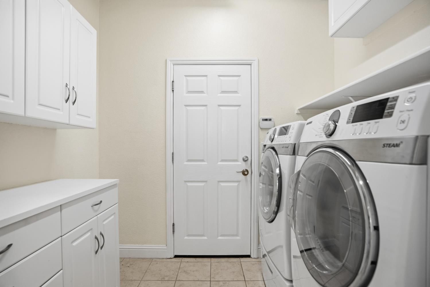 2381 Nutwood Pl, Manteca, CA 95336