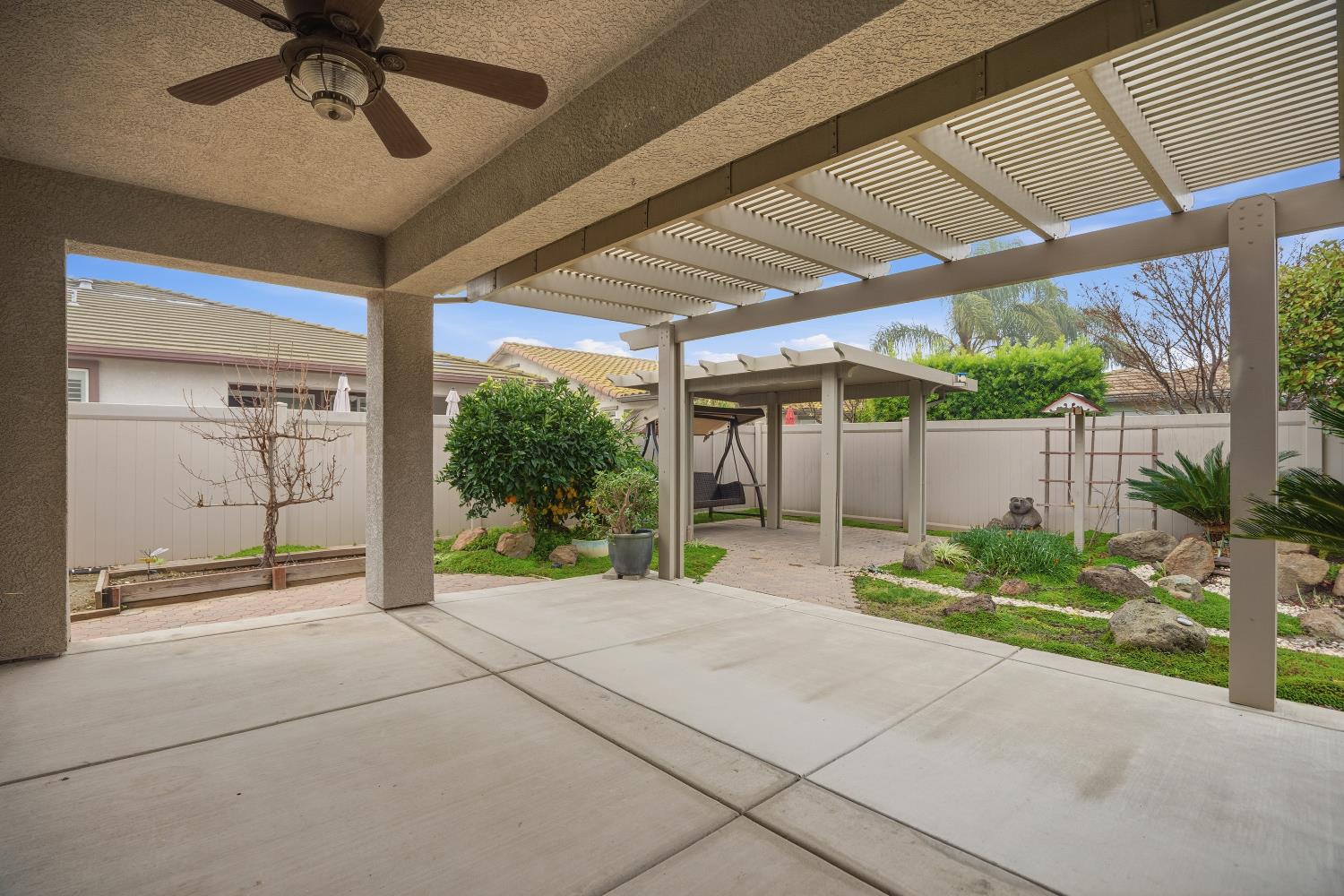 2381 Nutwood Pl, Manteca, CA 95336