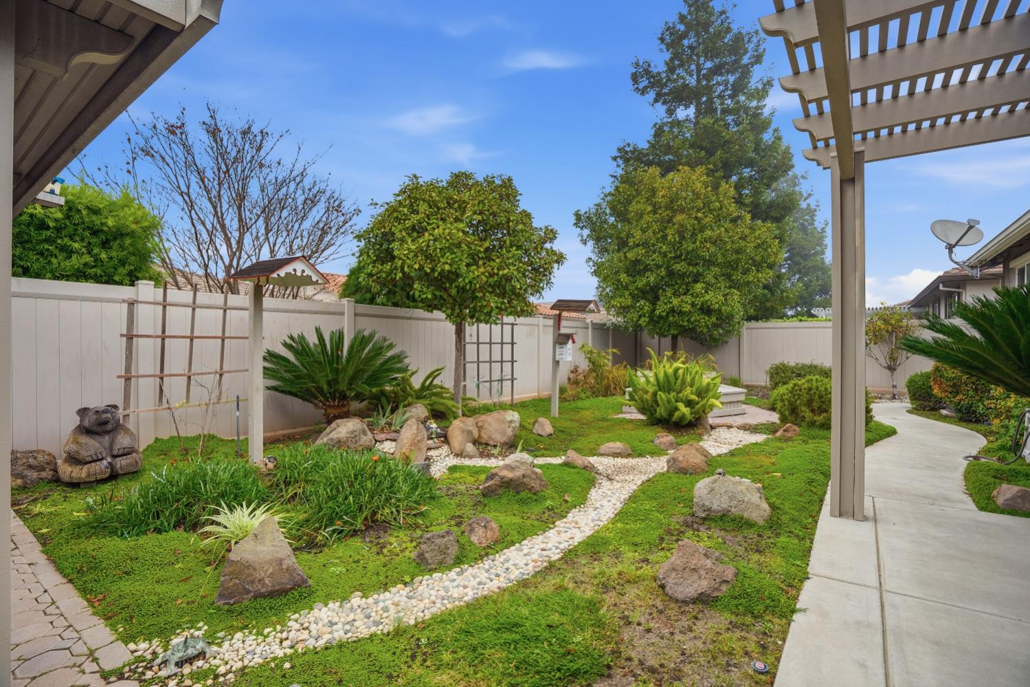 2381 Nutwood Pl, Manteca, CA 95336