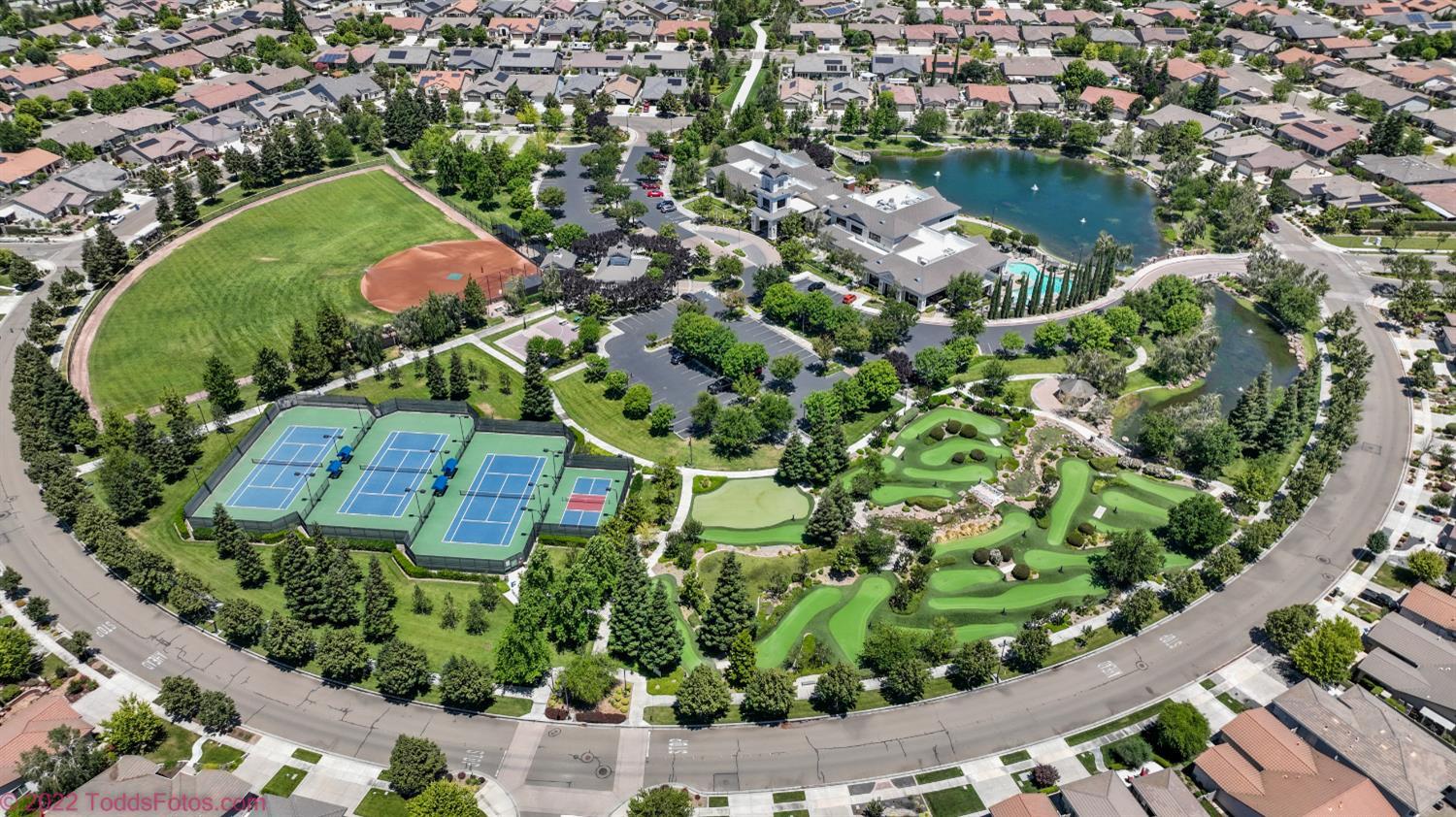 2381 Nutwood Pl, Manteca, CA 95336