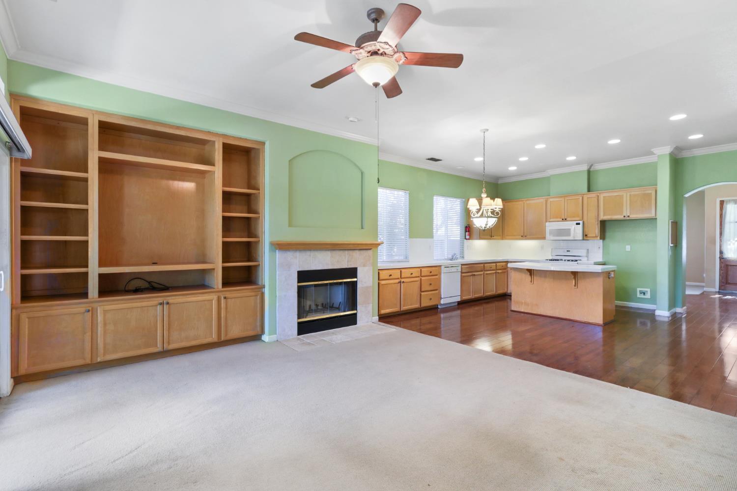 1565 Blue Lupine Lane, Manteca, CA 95337