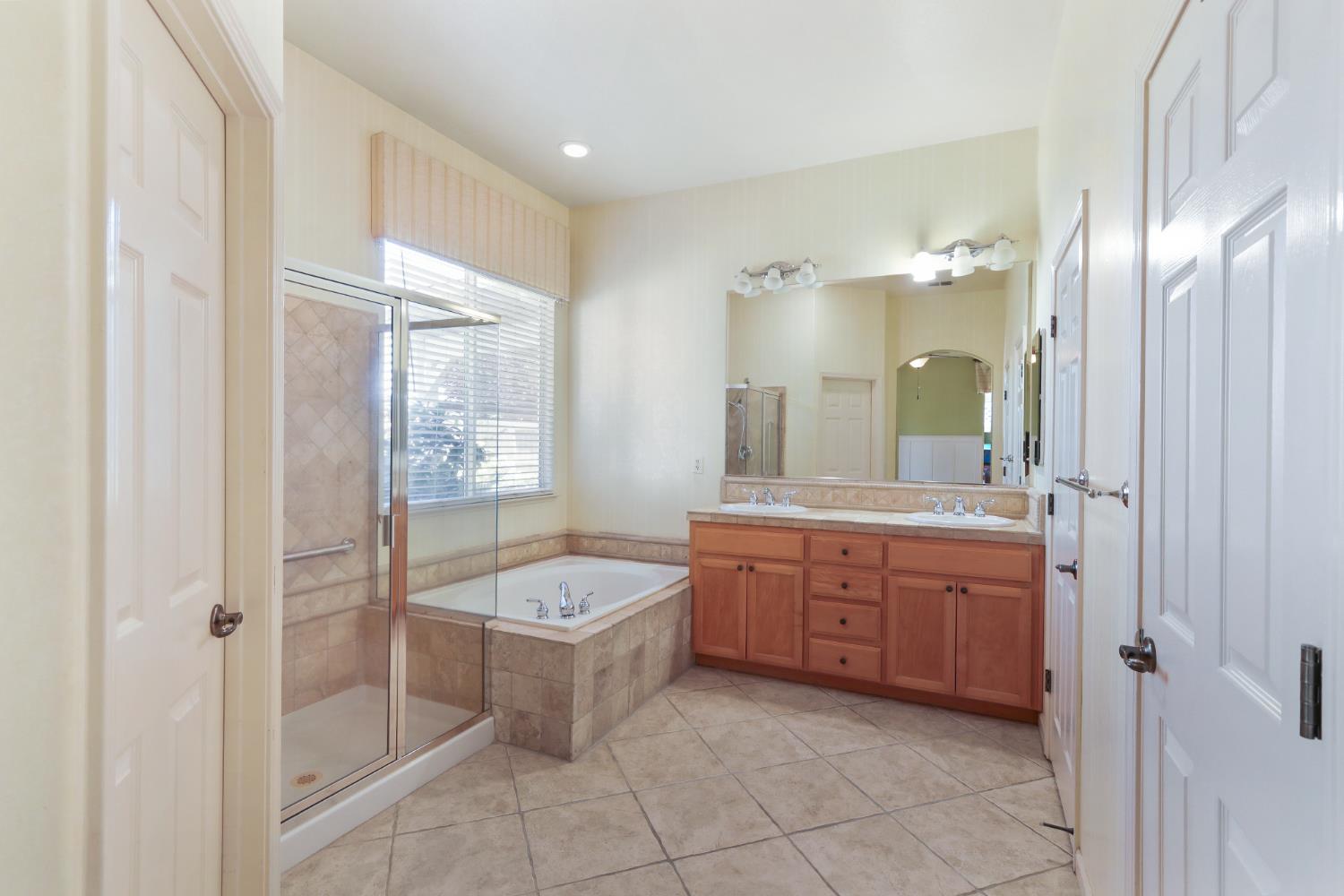 1565 Blue Lupine Lane, Manteca, CA 95337