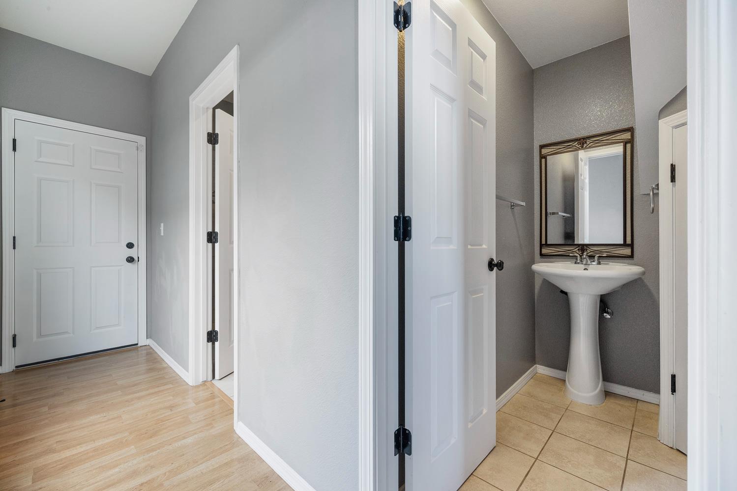 153 Quarry Stone Way, Manteca, CA 95336