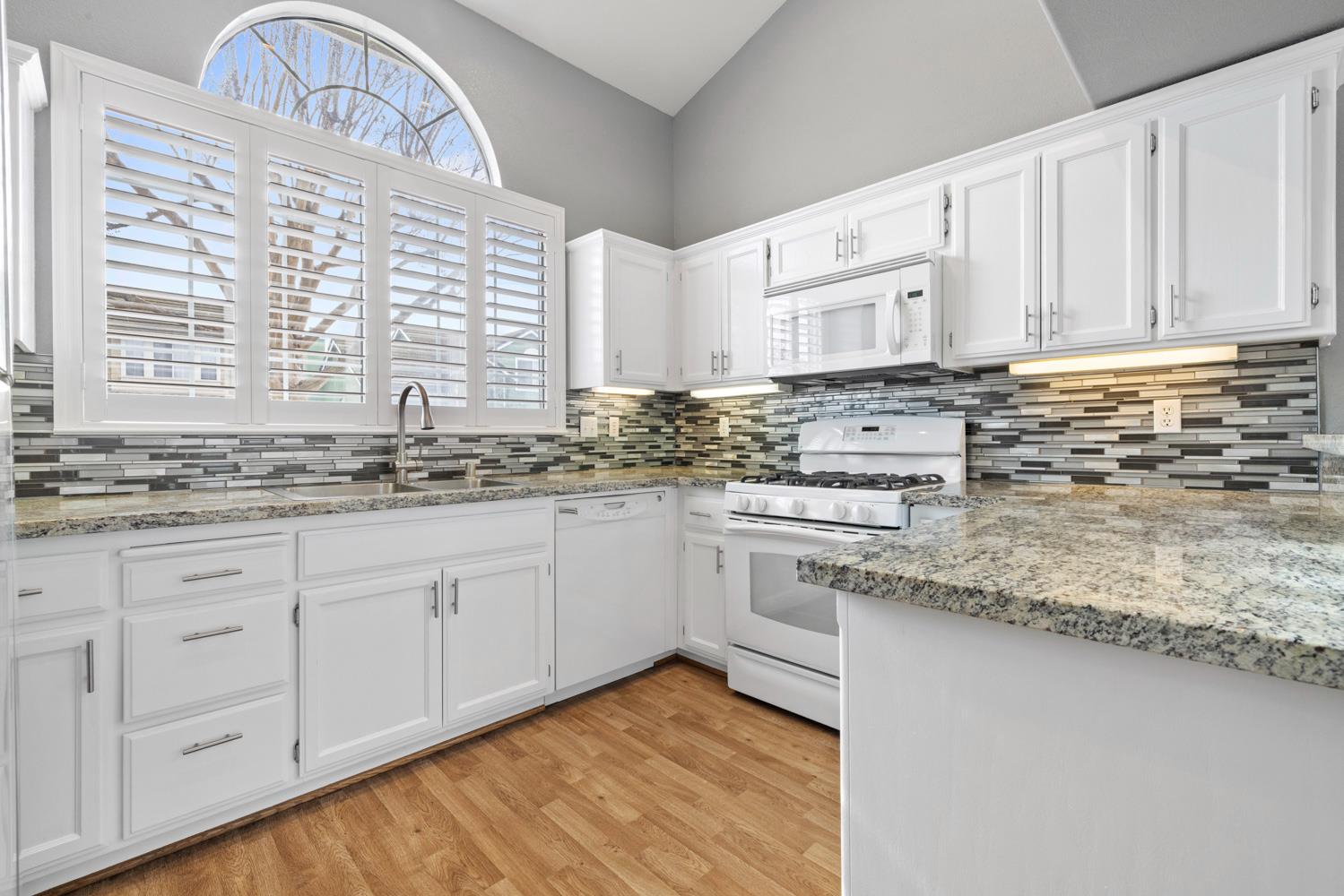 153 Quarry Stone Way, Manteca, CA 95336