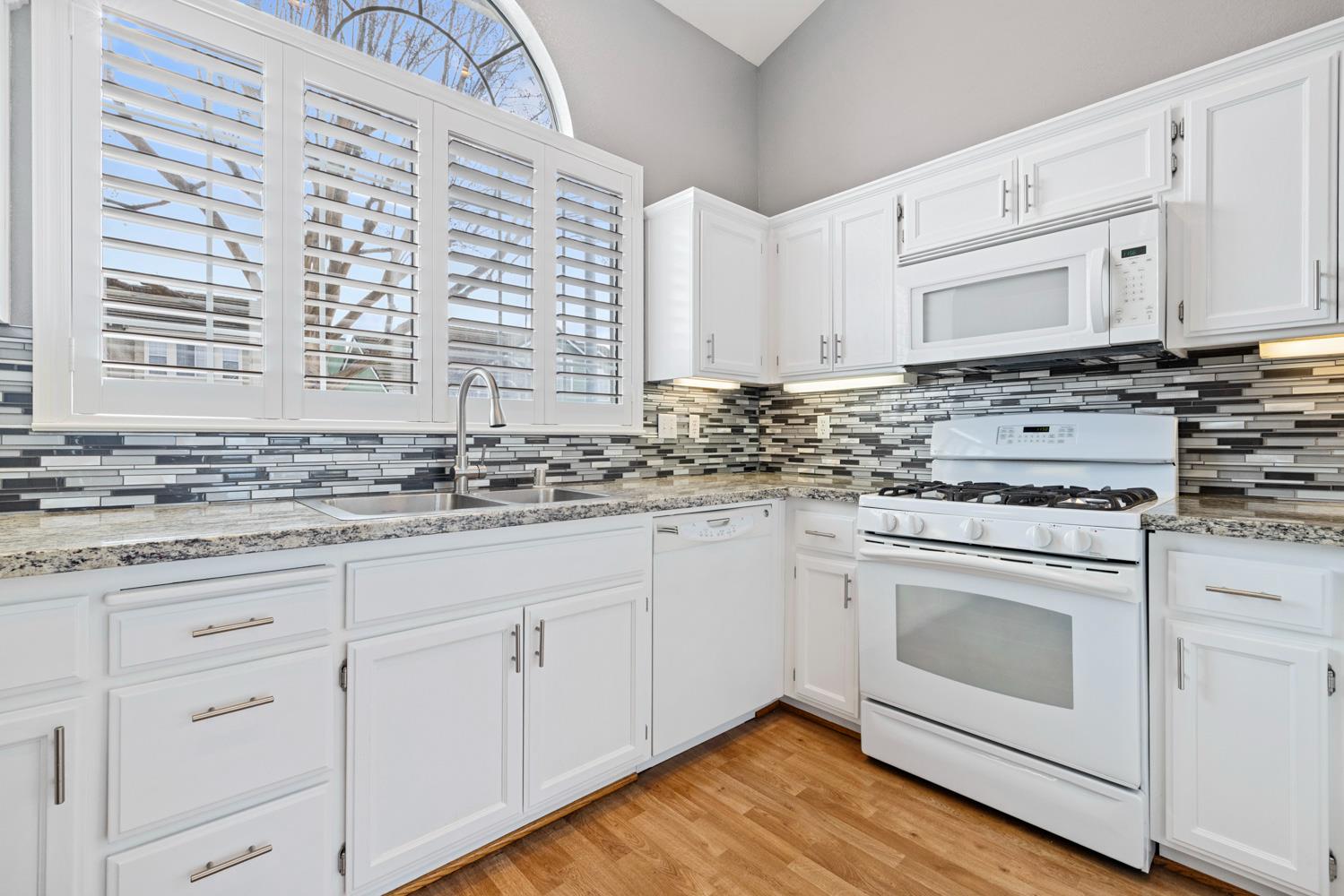 153 Quarry Stone Way, Manteca, CA 95336