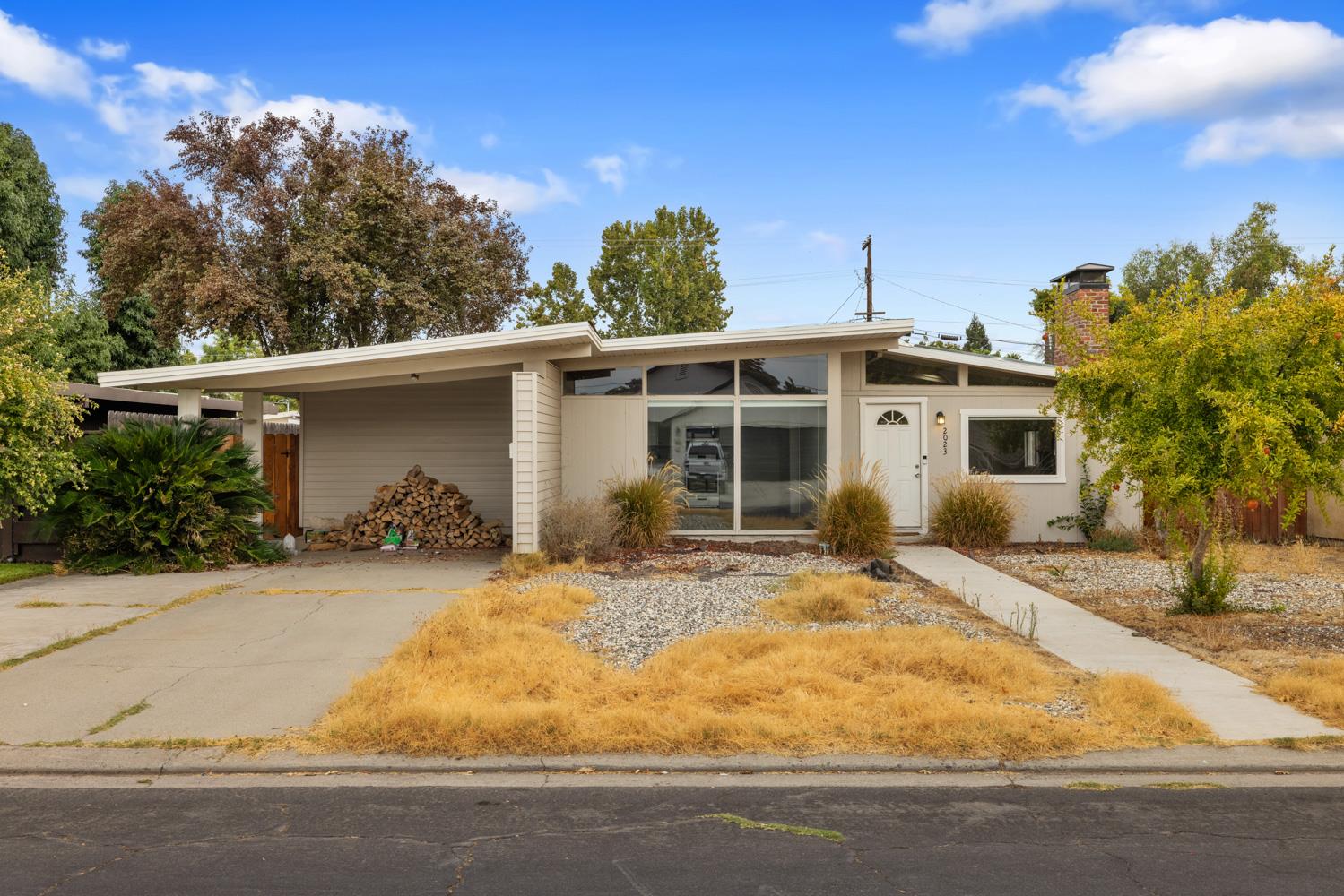 2023 Ellis St, Modesto, CA 95354