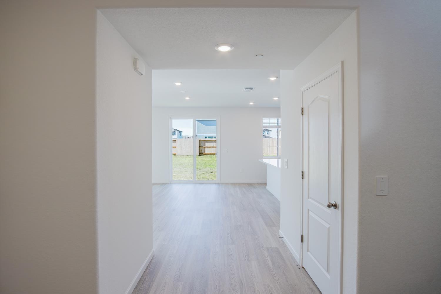 319 Spumante Ln, Manteca, CA 95337