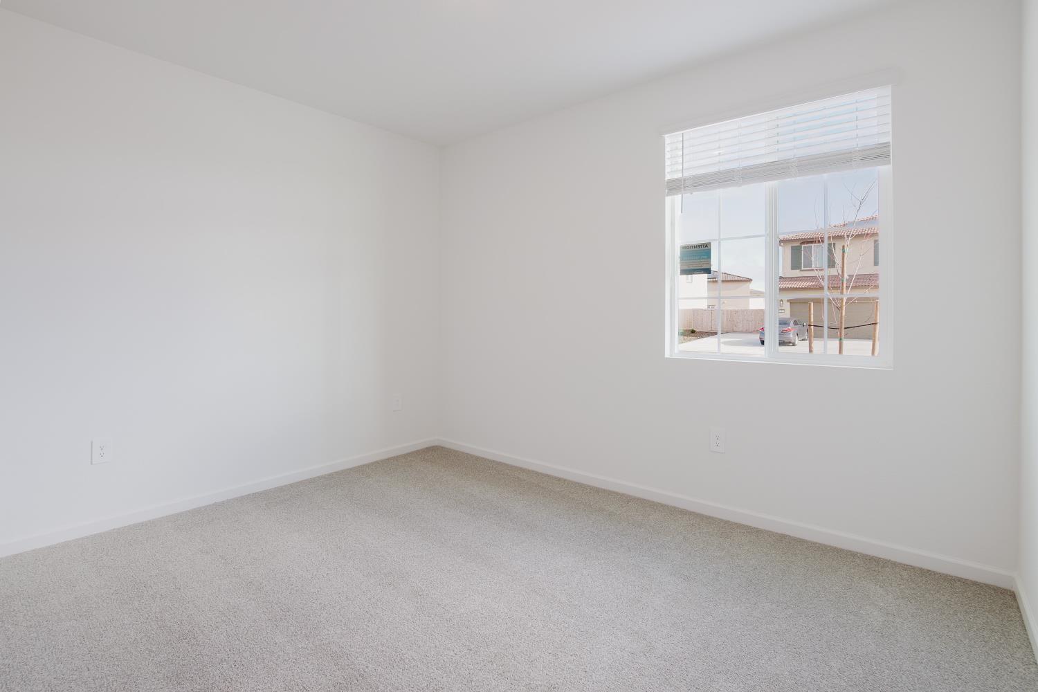 319 Spumante Ln, Manteca, CA 95337