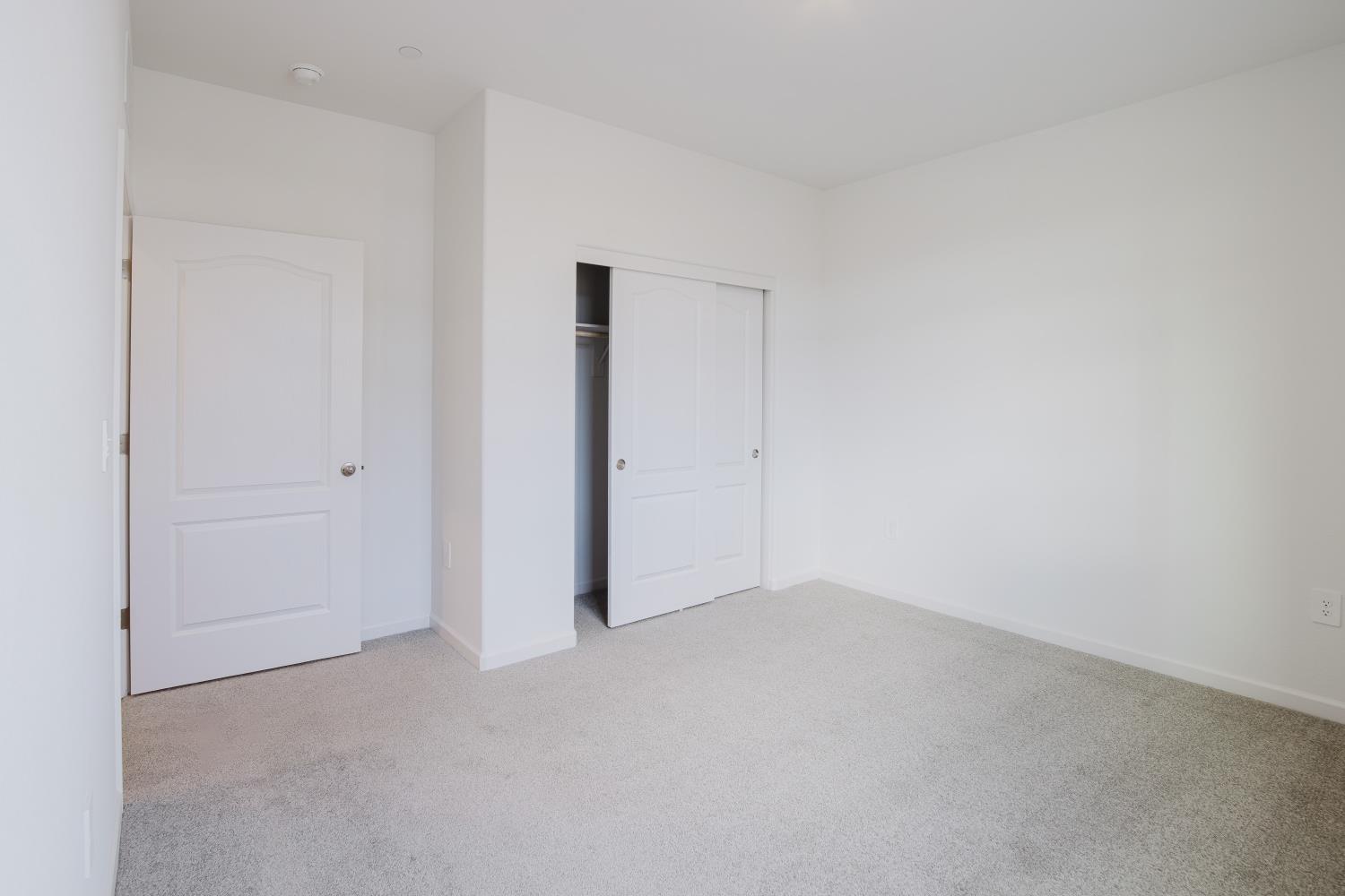 319 Spumante Ln, Manteca, CA 95337