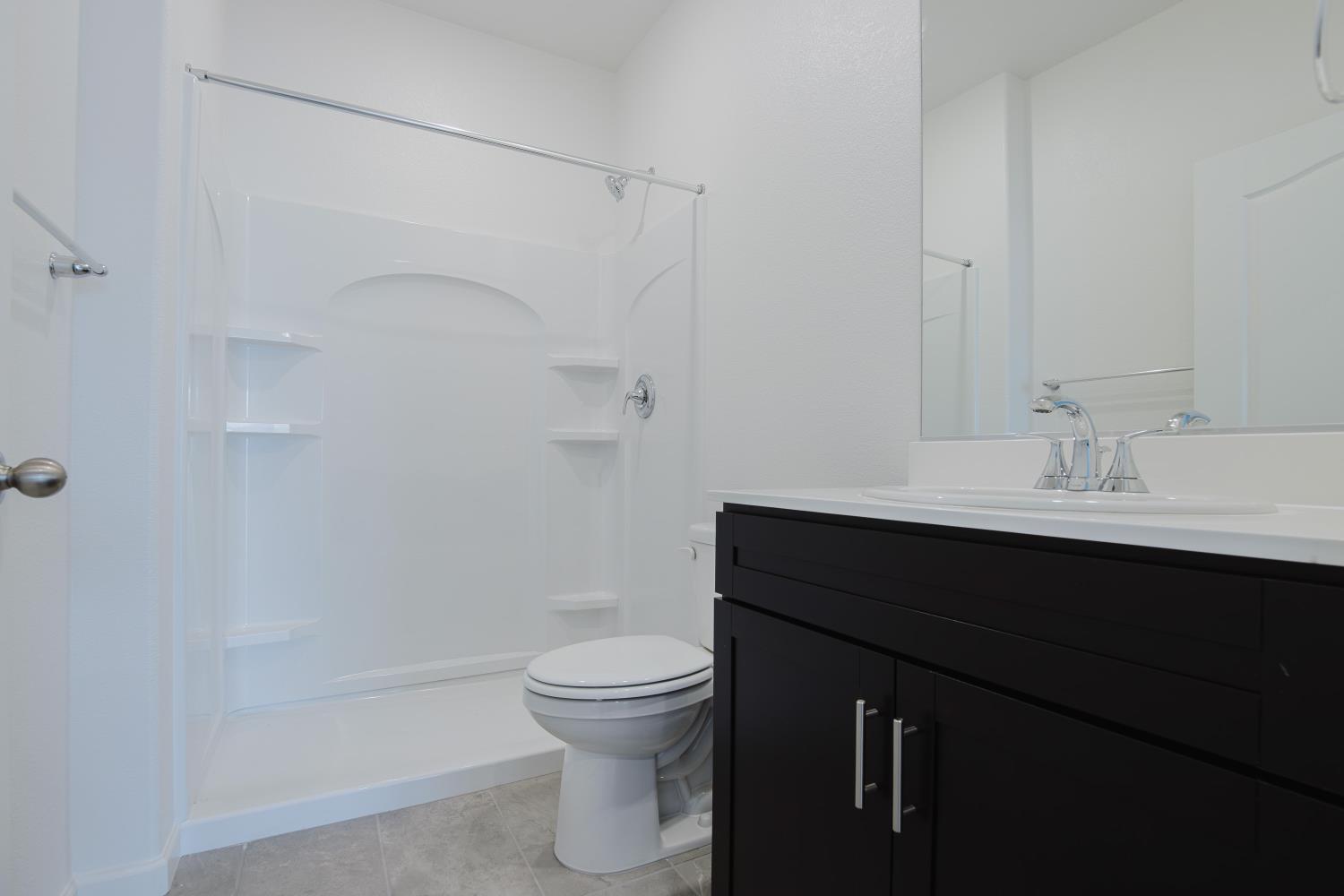 319 Spumante Ln, Manteca, CA 95337