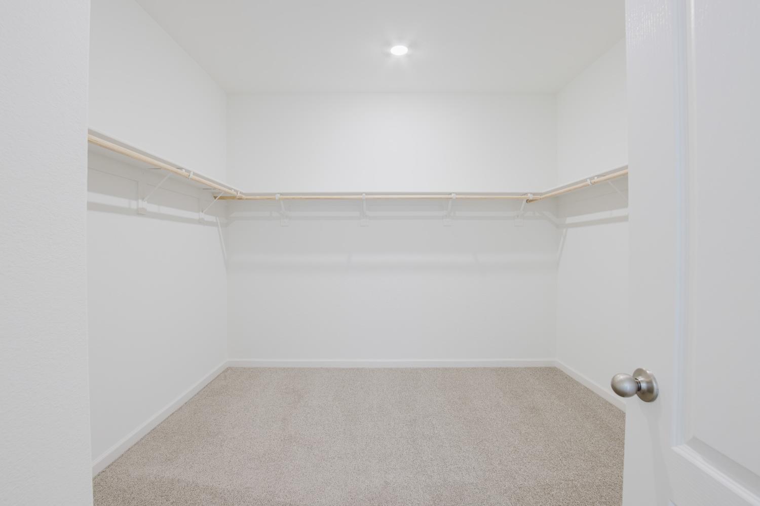 319 Spumante Ln, Manteca, CA 95337