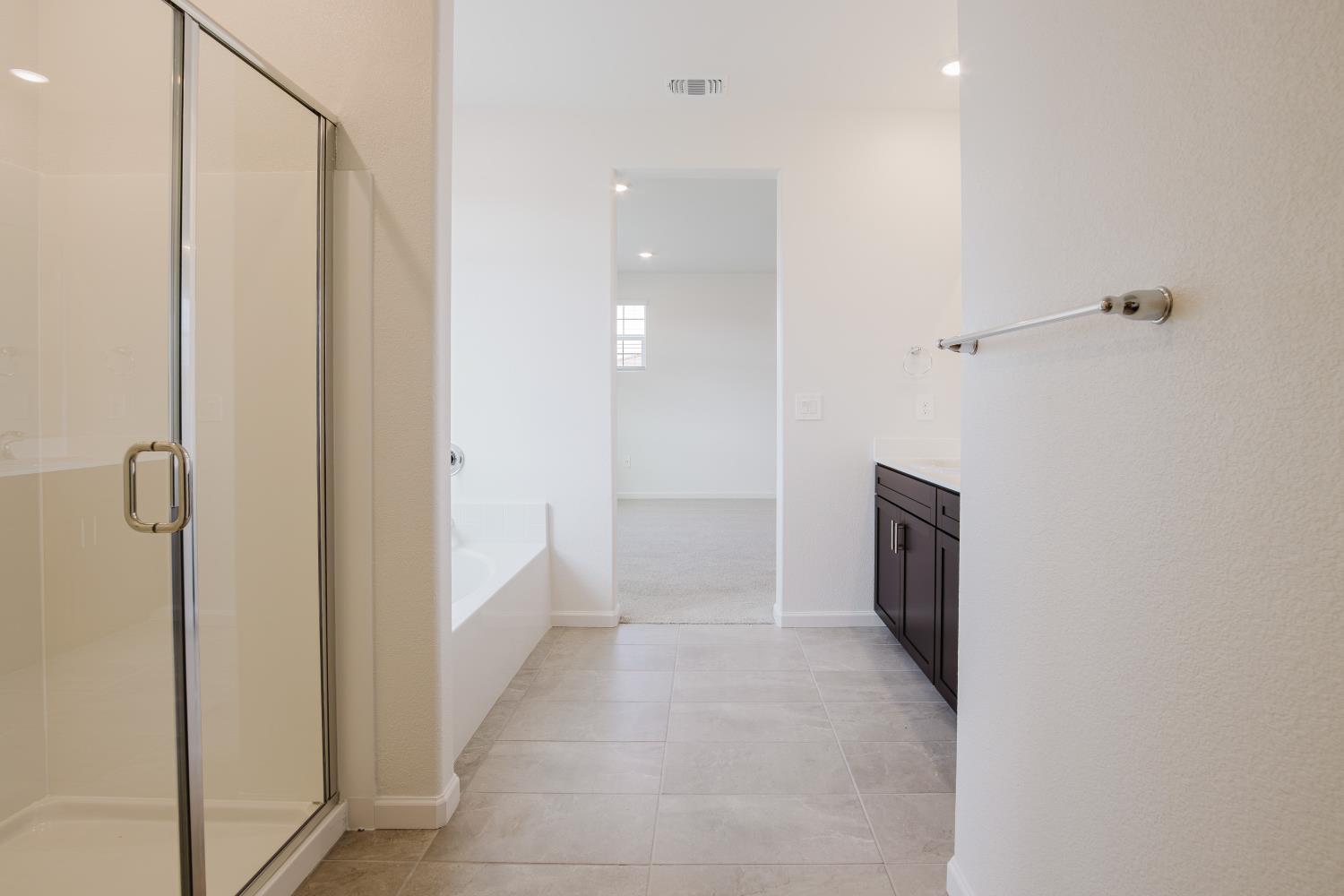 319 Spumante Ln, Manteca, CA 95337