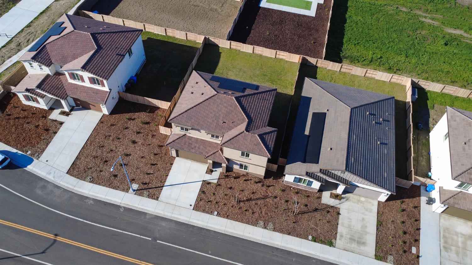 319 Spumante Ln, Manteca, CA 95337