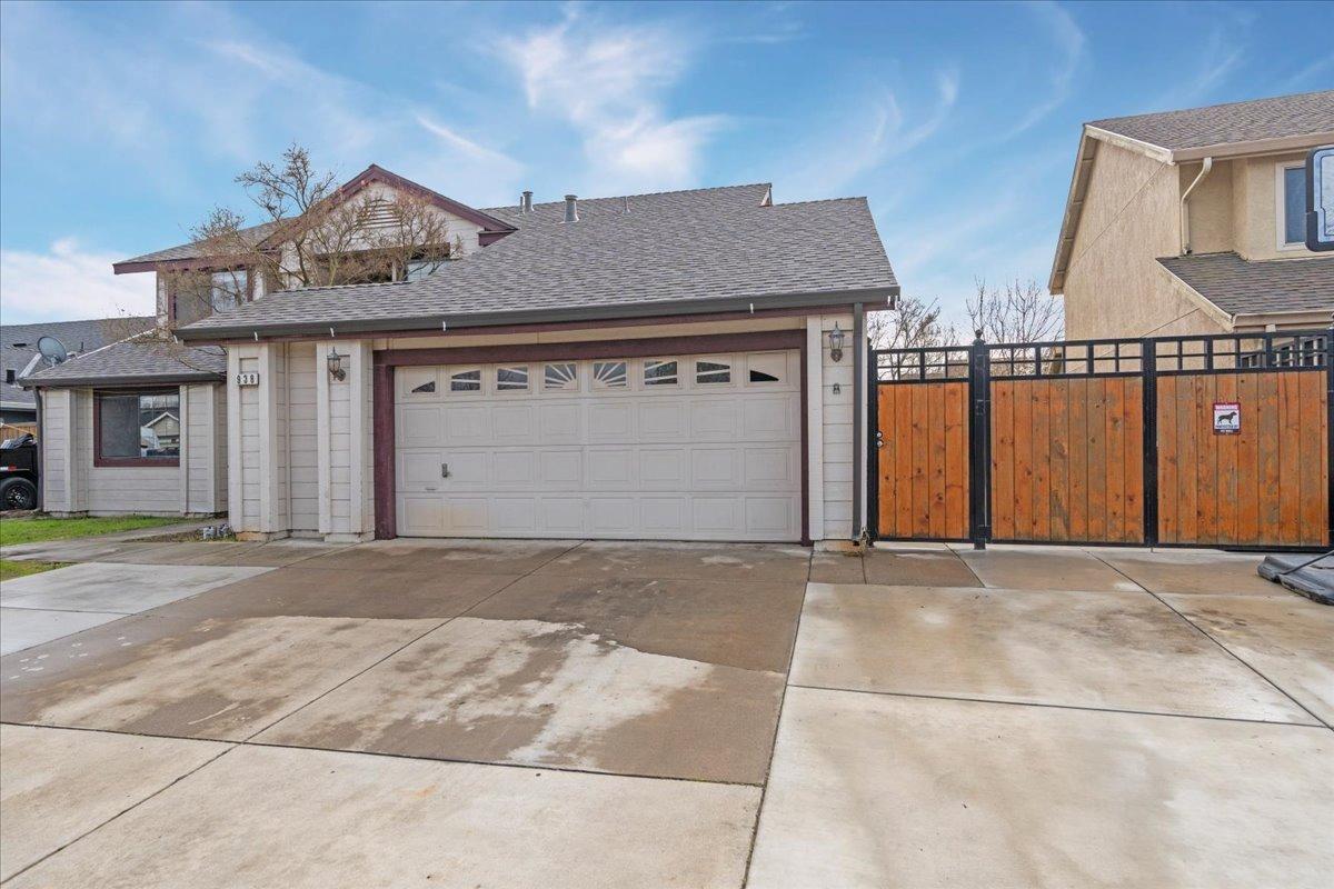 938 Snowgoose Ln, Manteca, CA 95337