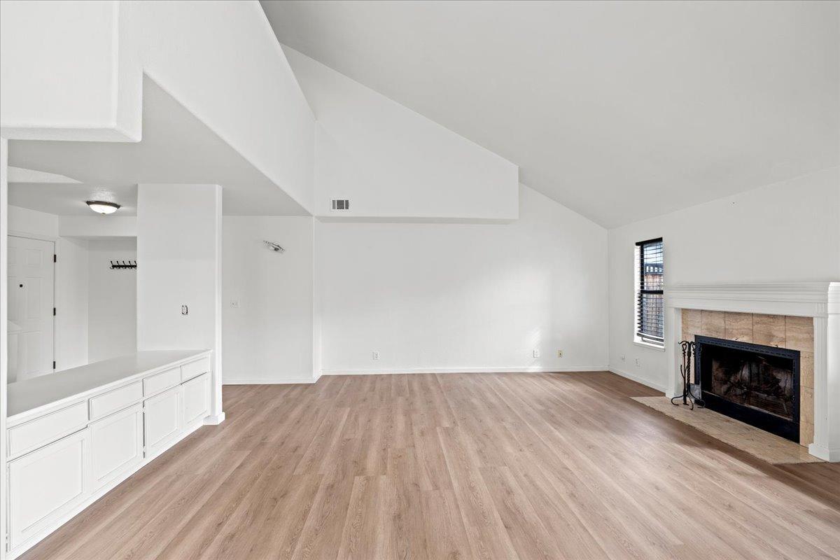 938 Snowgoose Ln, Manteca, CA 95337