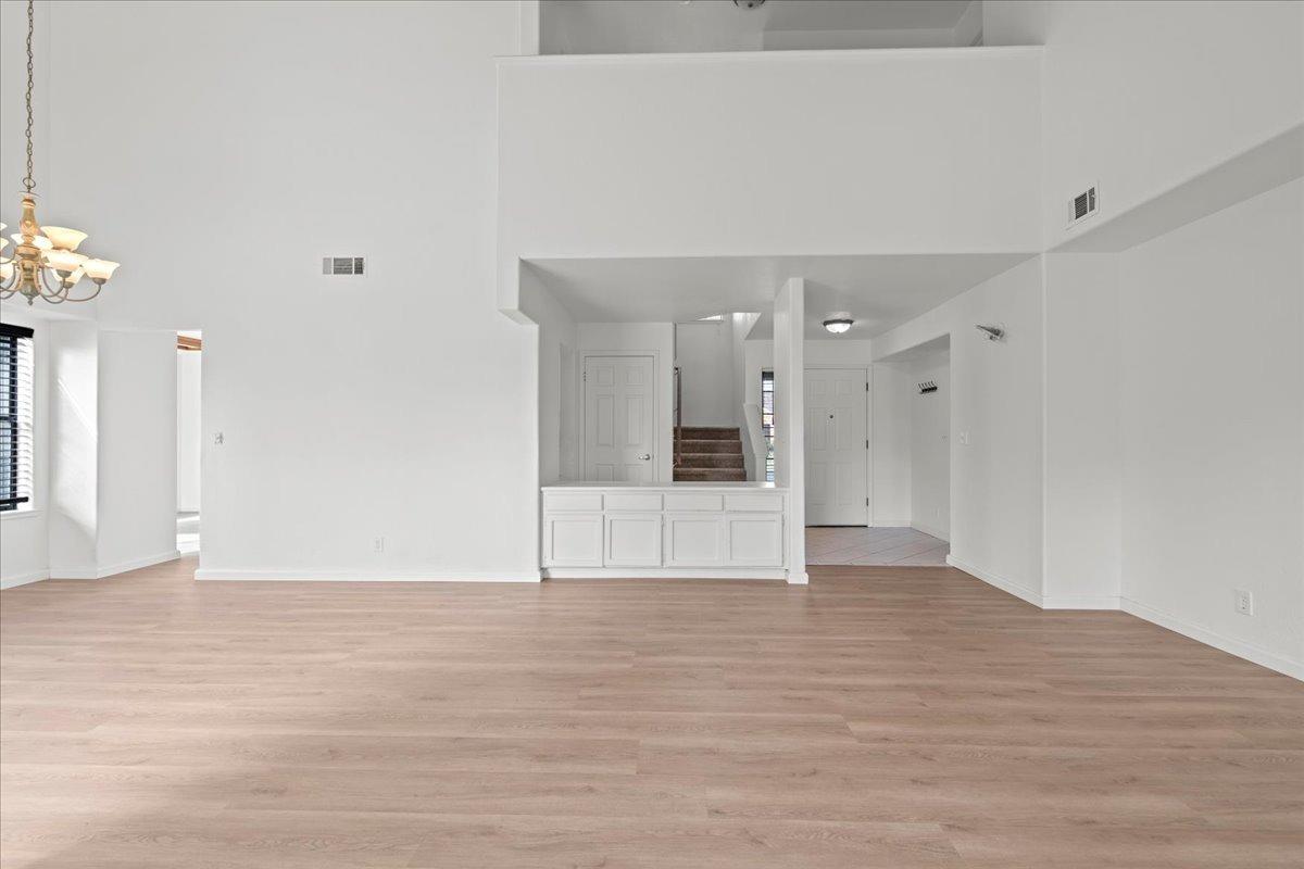 938 Snowgoose Ln, Manteca, CA 95337