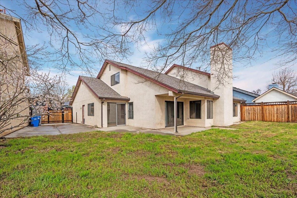 938 Snowgoose Ln, Manteca, CA 95337