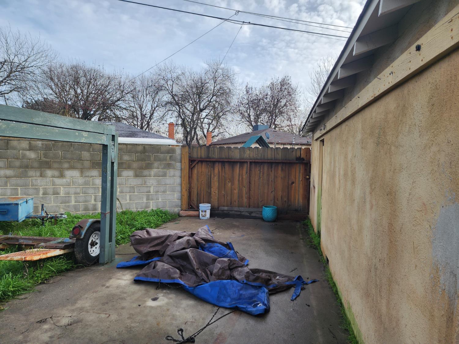 2006 Norman Way, Modesto, CA 95350