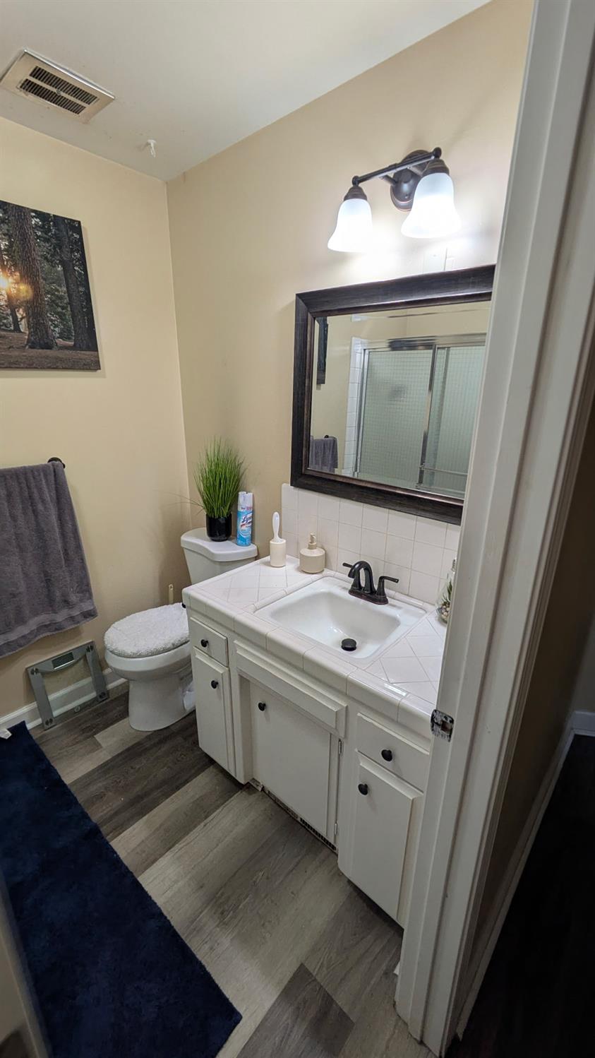 3115 E Clinton Ave, Fresno, CA 93703