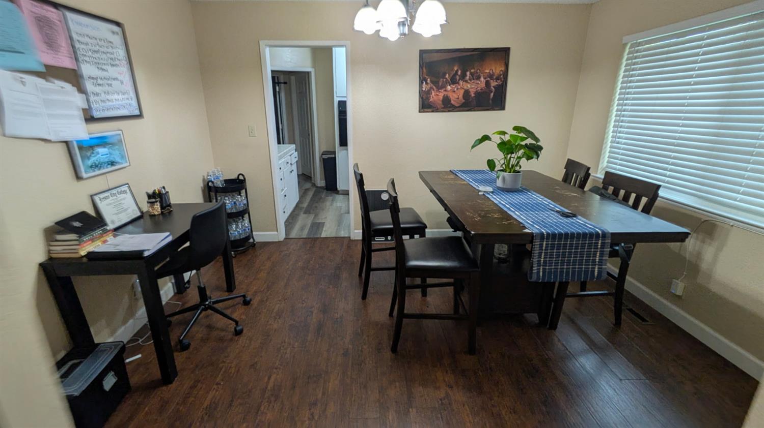 3115 E Clinton Ave, Fresno, CA 93703