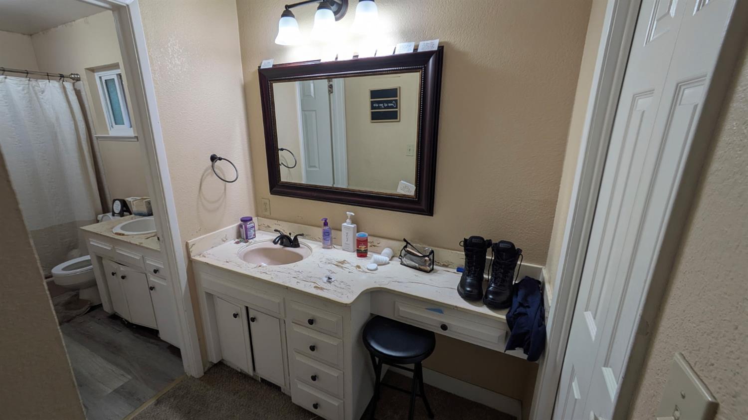 3115 E Clinton Ave, Fresno, CA 93703