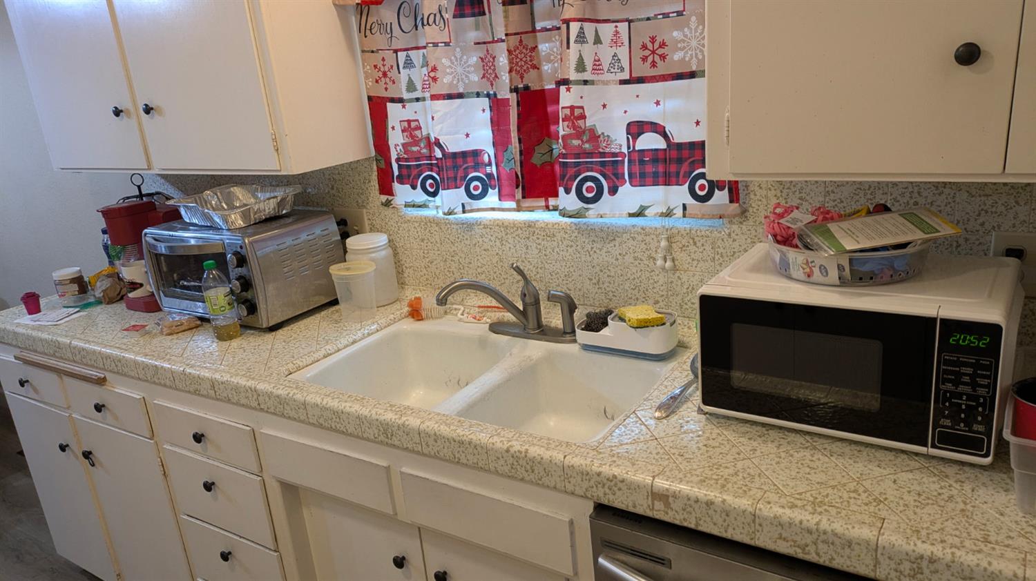 3115 E Clinton Ave, Fresno, CA 93703