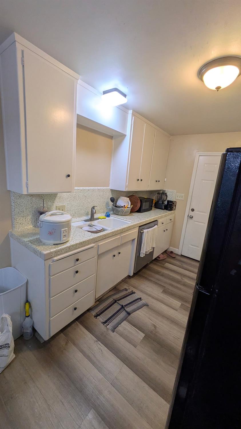 3115 E Clinton Ave, Fresno, CA 93703