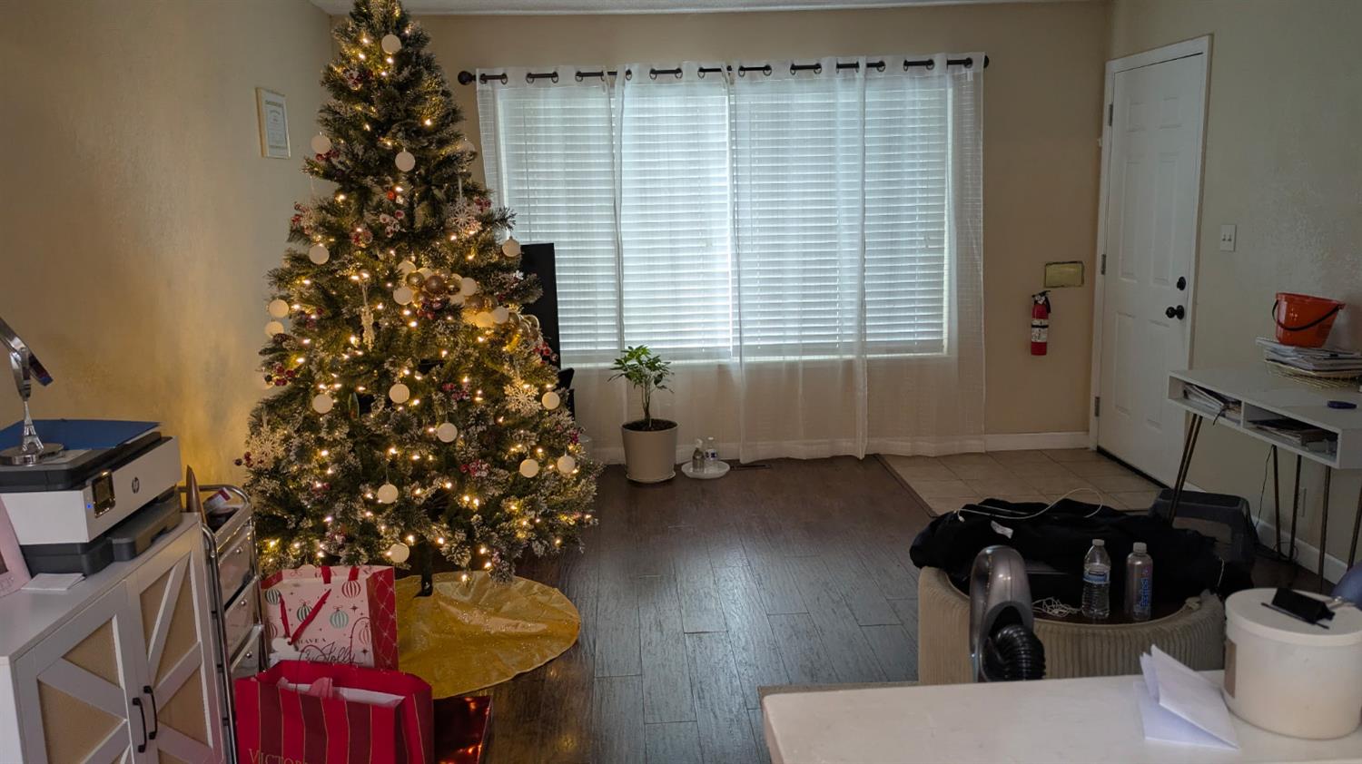 3115 E Clinton Ave, Fresno, CA 93703